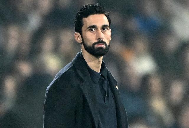 世界杯直播app下载官网入口-落后巴萨4分！皇马更衣室几乎绝望：翻盘希望渺茫 想要换帅|巴塞罗那|西甲|阿韦洛亚|塞尔|塞尔电台_新浪体育_新浪新闻