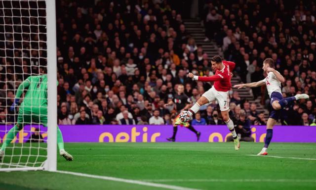 C罗传射打脸“毒瘤”说 12年前的“提款机”里还有钱！