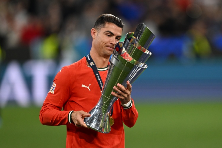 世界杯官方手机客户端安装-C罗法务团队回应对尤文胜诉：俱乐部未能履行协议，辜负了C罗信任