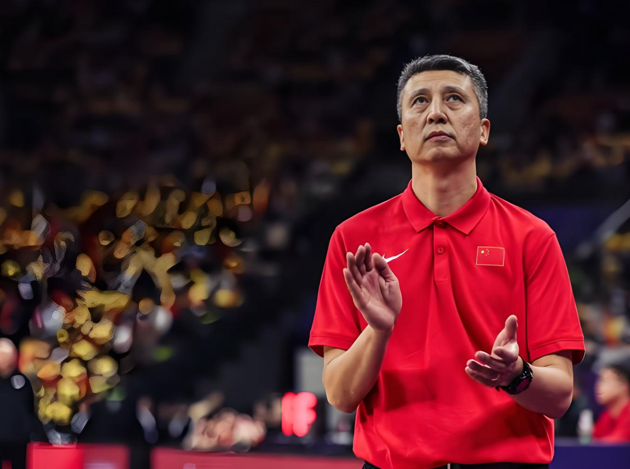 世界杯直播app下载官网入口-24分钟，砍25分10板！2米14中锋打出顶级水平 球迷：快召进男篮