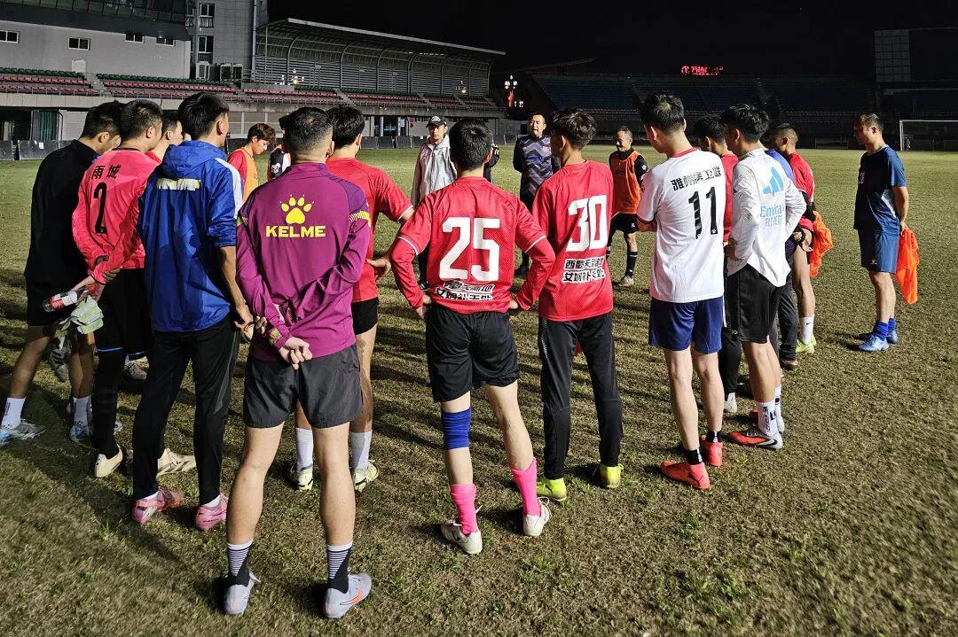 世界杯直播app下载官网入口-雅超来了！雨城熊猫勇士队集结完毕！力争首站首捷 每战每胜