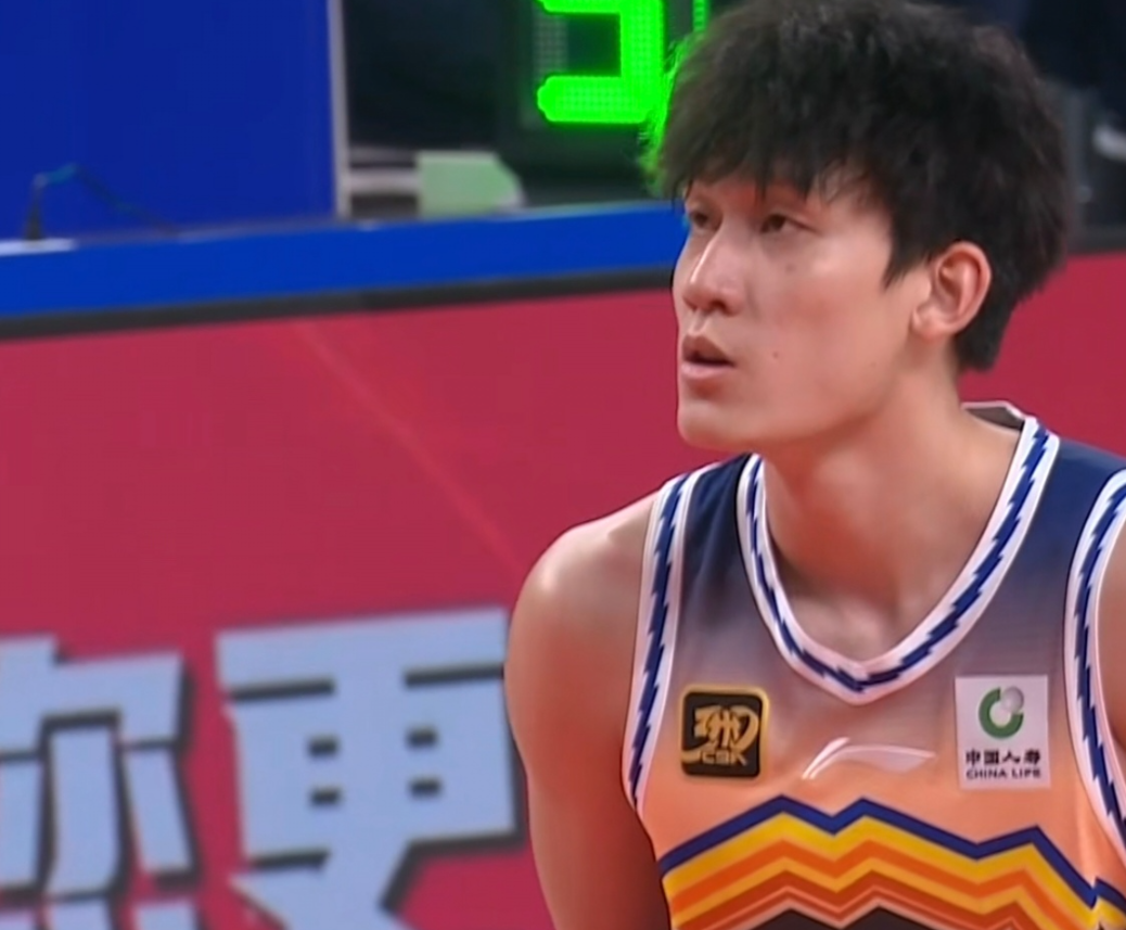 格兰建队真有一套！四小将被挖掘各显神通，防守体系也搭建完毕