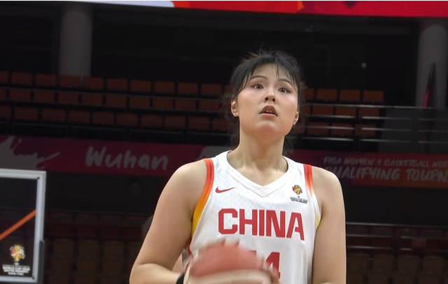 世界杯高清比赛观看-世预赛第1场：中国女篮半场领先马里队6分！韩旭9分，杨舒予9分