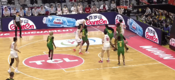 世界杯高清比赛观看-世预赛第1场：中国女篮半场领先马里队6分！韩旭9分，杨舒予9分