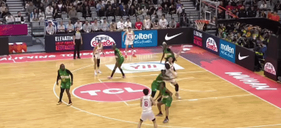 世界杯高清比赛观看-世预赛第1场：中国女篮半场领先马里队6分！韩旭9分，杨舒予9分